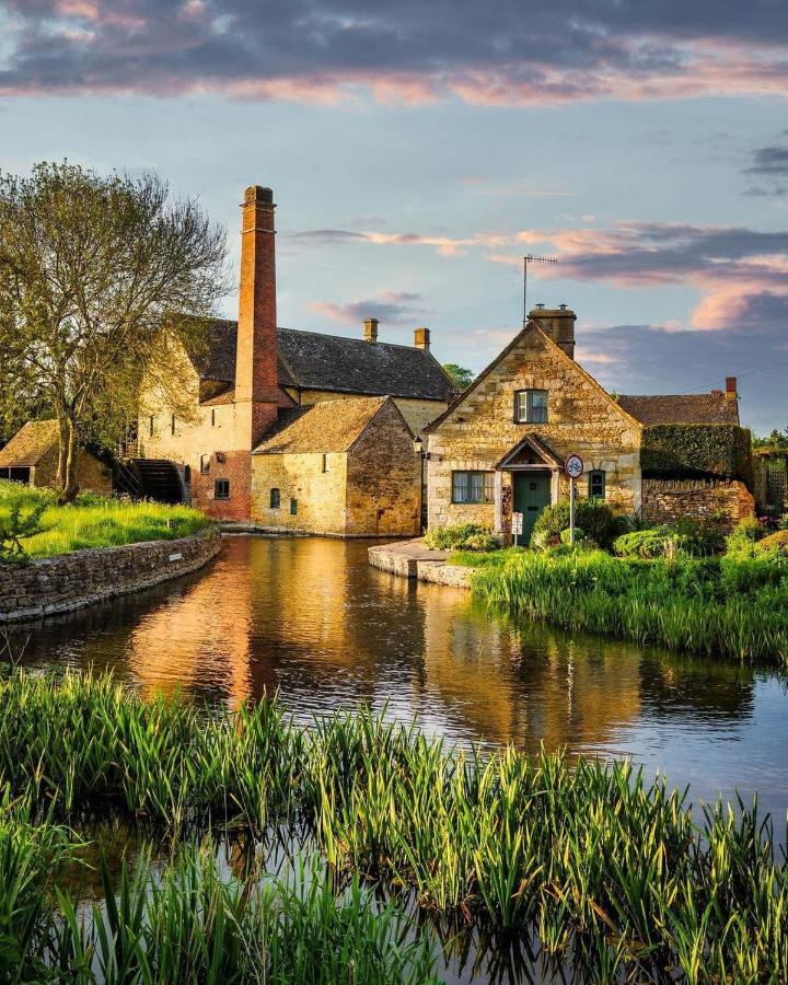 Andoversford Large Stylish Luxury Cotswold Cottage - Ideal For Families, W/ Ev Charging מראה חיצוני תמונה